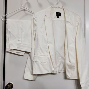Worthington White Suit Set
